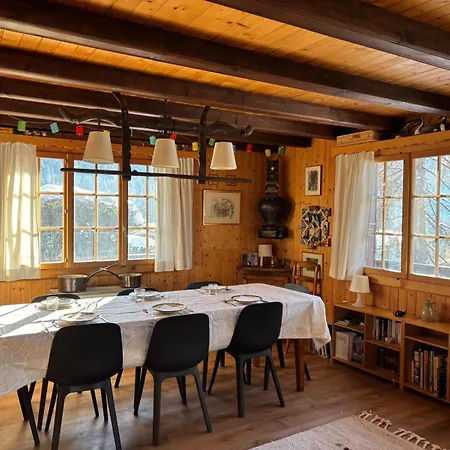 Domek alpejski Familial Rose De Noel Les Diablerets