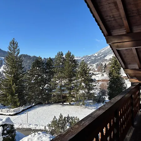 Chalet Familial Rose De Noël *