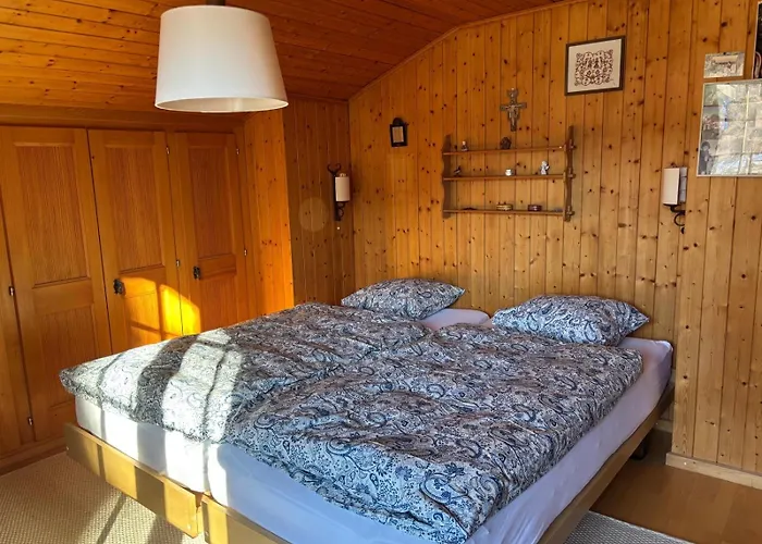 Familial Rose De Noel Alpstuga